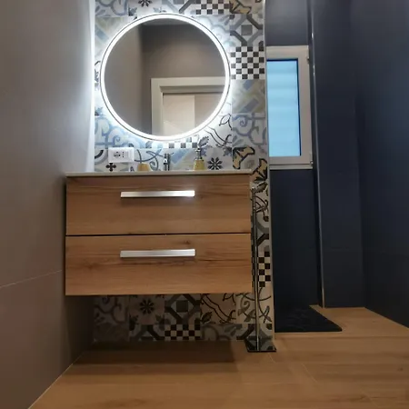 Appartement San Giuseppe - Private Parking Bari